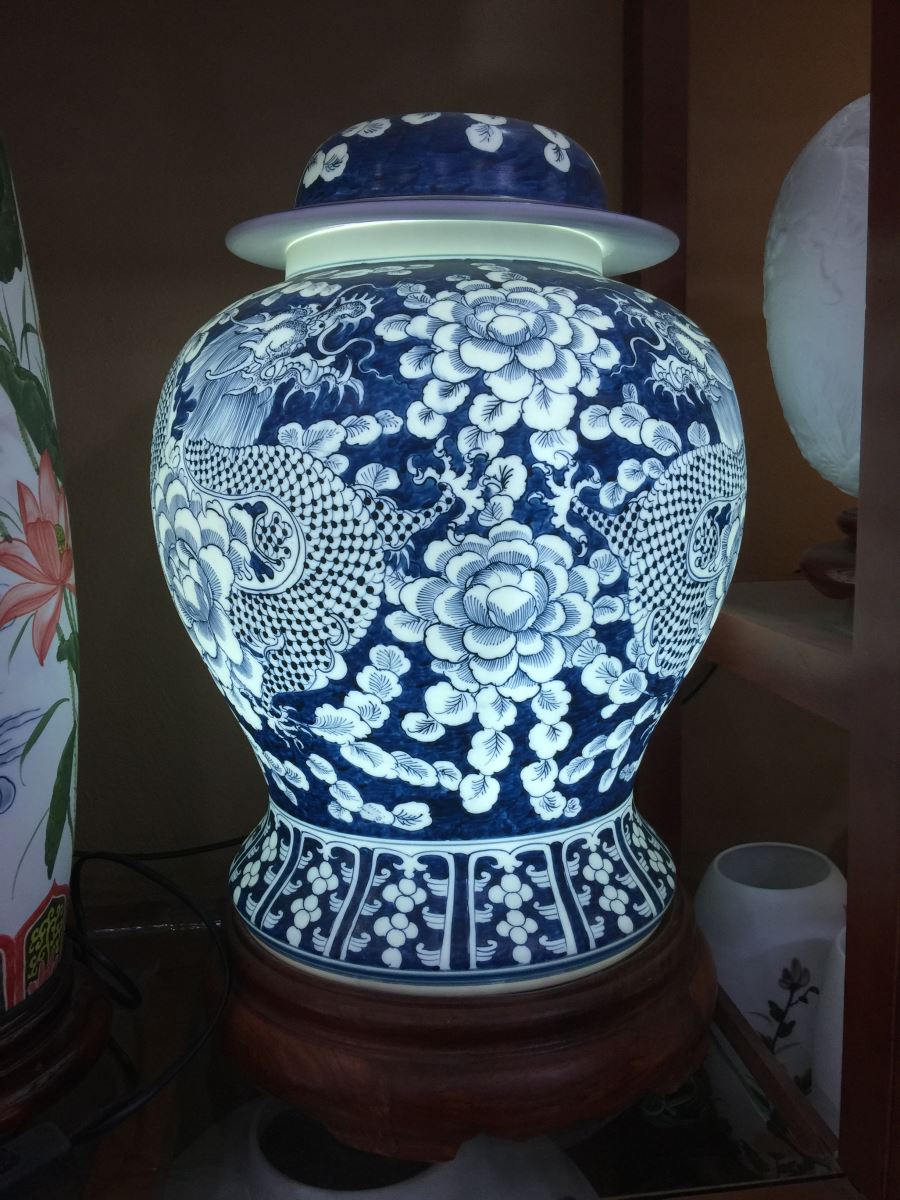 Đèn dáng  chóe vẽ Rồng Hoa