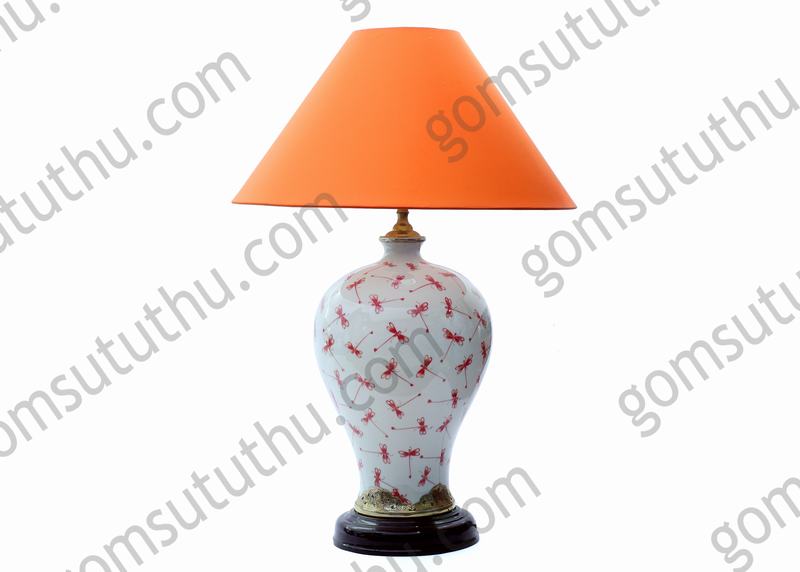 Đèn chao đỏ
